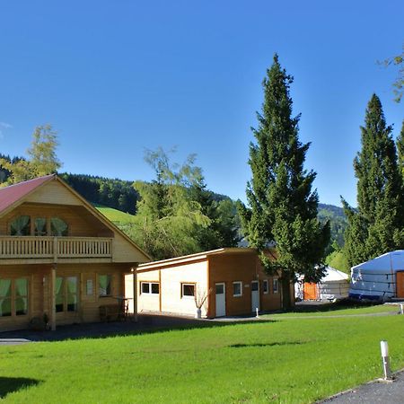 Villa Donkey Chalet Degersheim エクステリア 写真